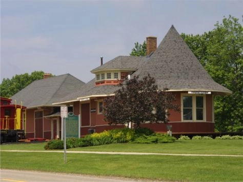 South Lyon's Witch's Hat Depot and Historical Museum [Dale Berry]