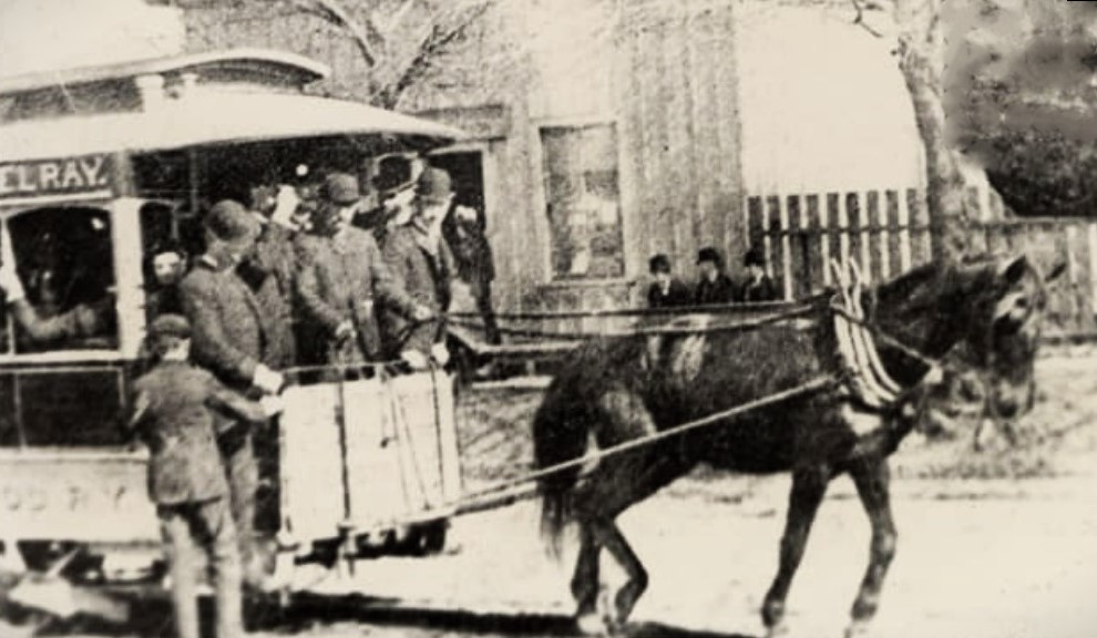 Fort Street Horse Drawn Car at Woodmere